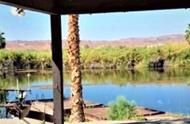 Martinez Lake - Propiedad Lakefront aislado con muelle privado y rampa para botes.