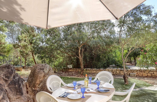 Fantástico apartamento verde cerca del MAR: ¡tu oasis de paz en Cerdeña!