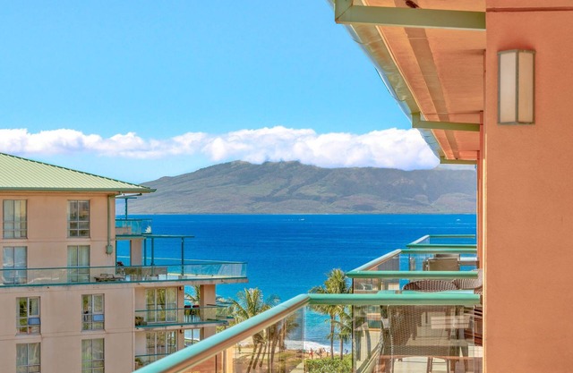 Maui Resort Rentals: Honua Kai - 3 Total Bedrooms, Partial Ocean AND West Maui Mountain Views!
