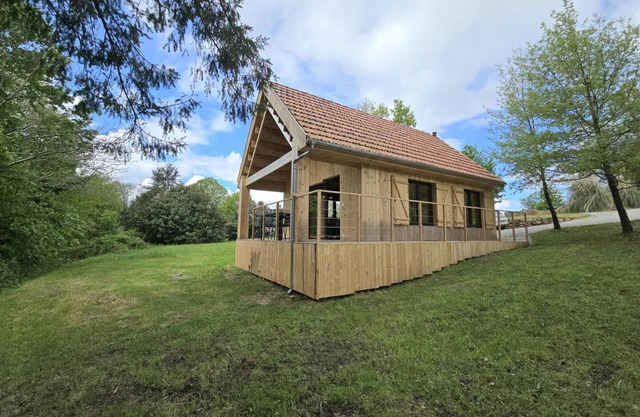 Cabaña Medieval en Domme con Spa y Aparcamiento