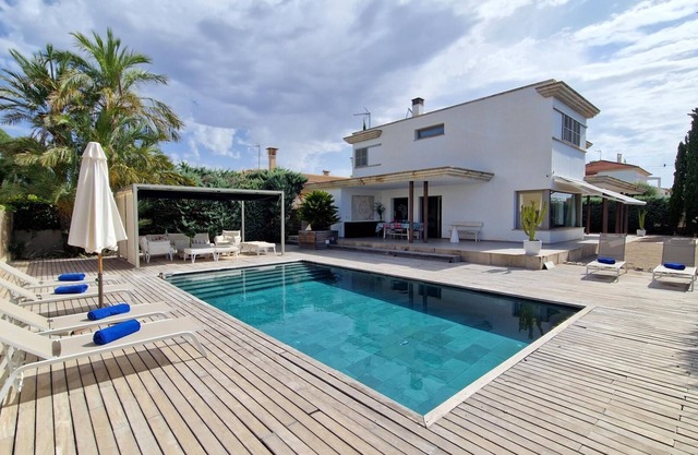 Elegancia mediterránea en Sa Rápita – Villa para 8 personas