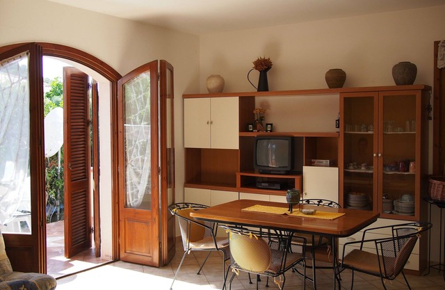 Mediterráneo apartamento, totalmente equipado con dos terrazas