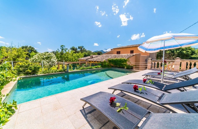 Villa en Pollensa con Piscina y Tenis