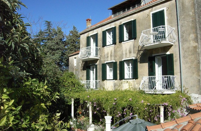 Villa mediterranea con gran jardin