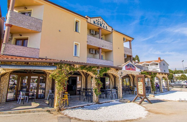 Medulin, Hotel Koral*** - Triple Family Room (2+1)