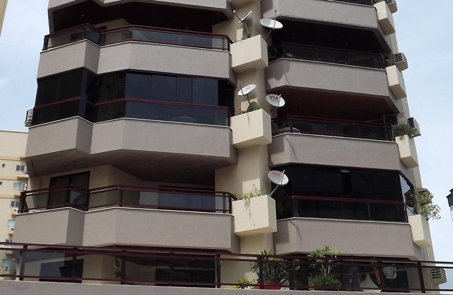 Meia Praia-Itapema / SC (TV por cable + Wifi + Aire codificado + Chimenea ecológica)