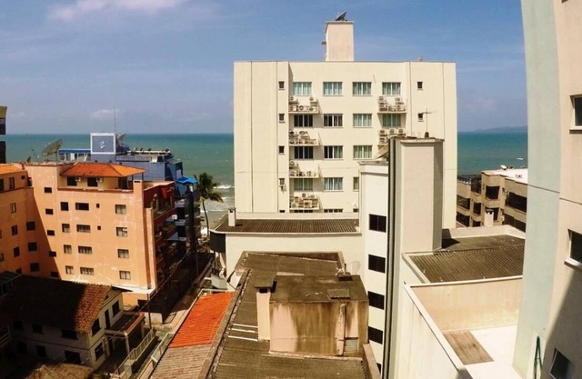 Meia praia-nuevo apartamento con 3 suites- Rua 265