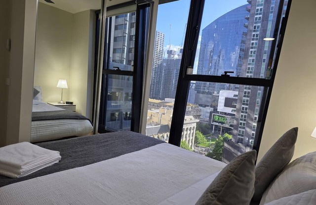 Melbourne CBD Southern Cross City View Retreat