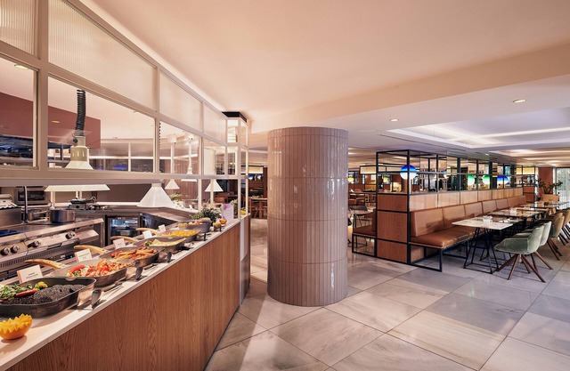 Melia White House Apartments
