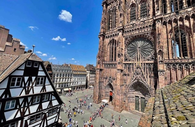 Mercière - Magnifique T2 Place de la Cathédrale
