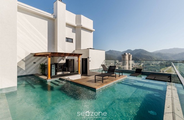 MHFBs Edifício Moderno piscina vista mar