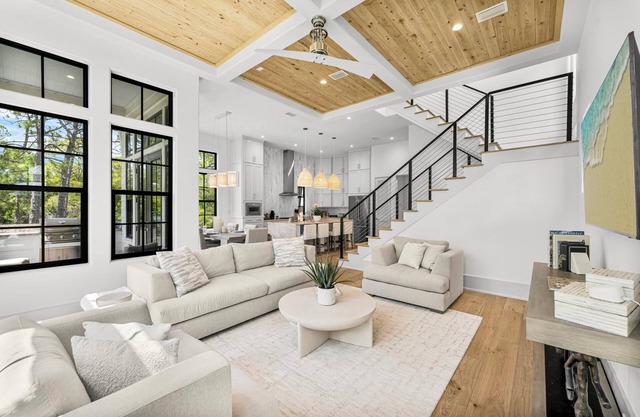 Mia's Beach House at Treetop- Stunning New Home on 30A! Sleeps 8, Community Pool
