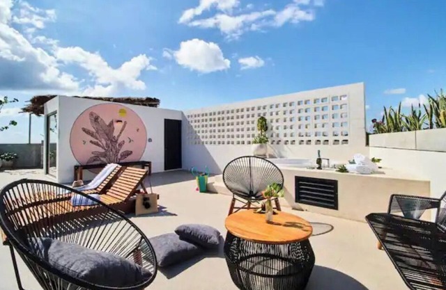 MIACasa Ocean and Jungle View Penthouse.