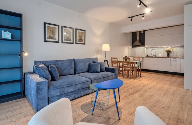 Migowo Apt w/Parking, Balcony - by Rentujemy