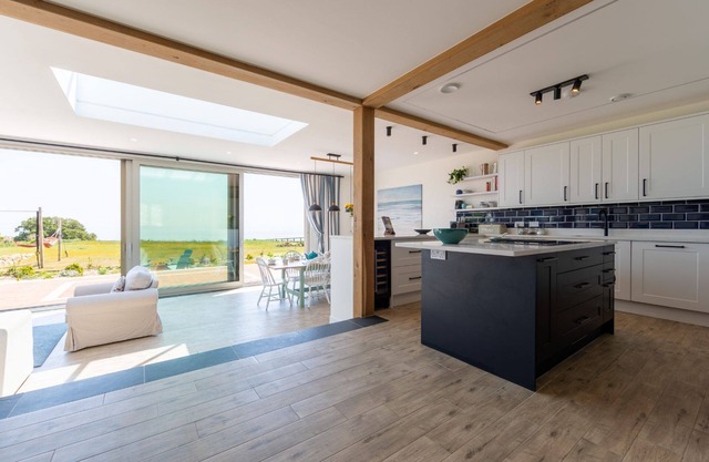 Minack View - a modern home that sleeps 12 guests in 6 bedrooms