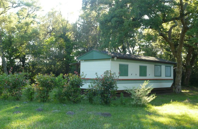 MOBIL HOME en terreno privado, a 1/4 hora de las playas de Hossegor, Capbreton.
