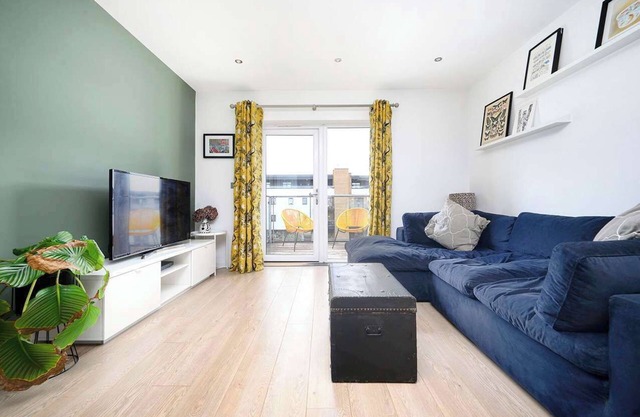 Cozy 2-Bed Flat Near Tottenham Stadium, London