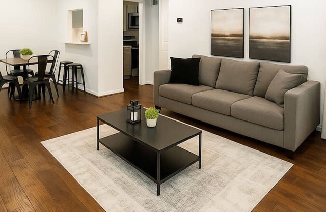 Chic 2-bedroom apartment with AC, WiFi in amazing Houston