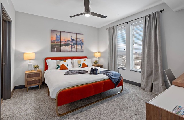Modern 2BR/2BA Midtown Nashville apartment in a luxury building near Centennial Park, the Parthenon, and Downtown. Enjoy skyline views, a full kitchen, and top-tier amenities—perfect for exploring Music City in style and comfort.