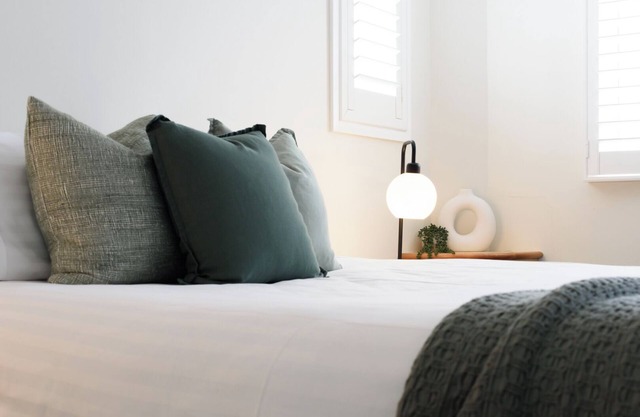 Modern 3-Bed House in Launceston CBD w/ Parking