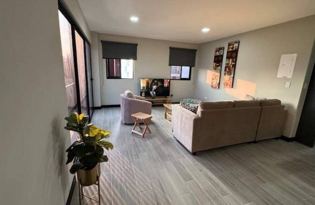 Modern 3 BR Retreat - Stunning Volcano Panorama