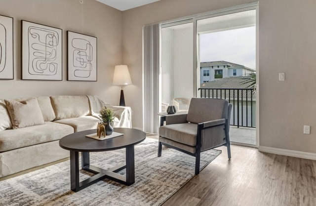 Modern Apartment in Prime Location (ID8394X24)