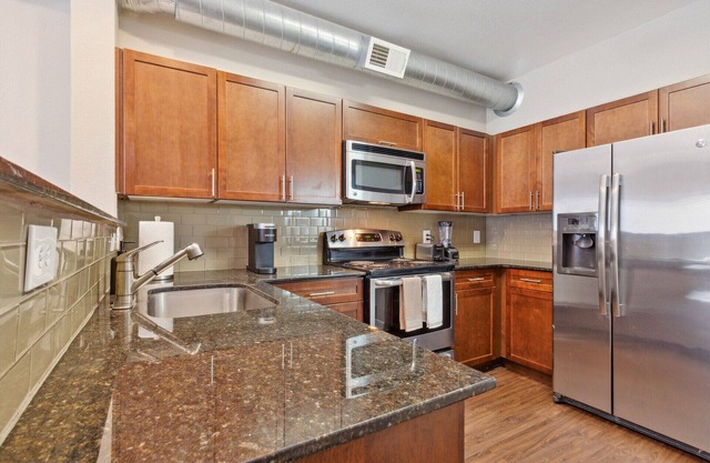 Modern Apartment with Amenities