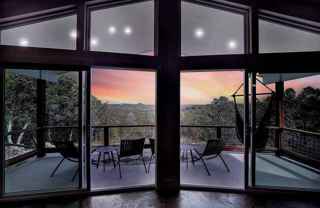 Modern Cabin Trio