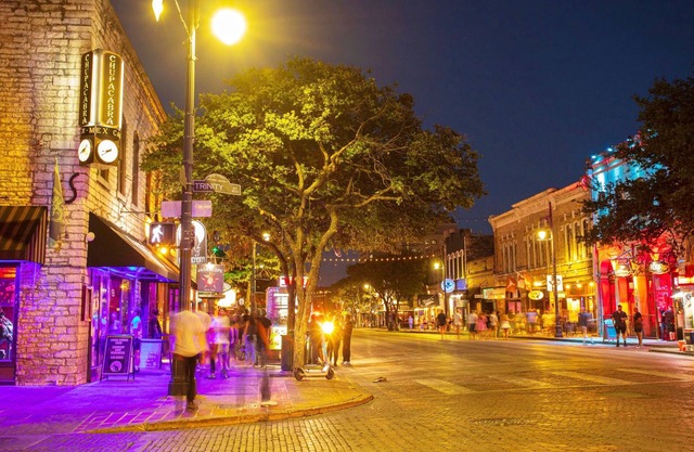 Modern Comfort and Convenience in Austin, TX
