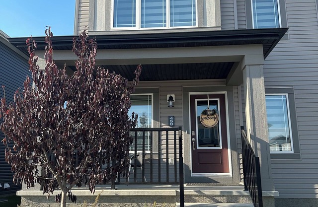✨ Modern Comfort in a Newly Built 3-Bedroom Townhome ✨