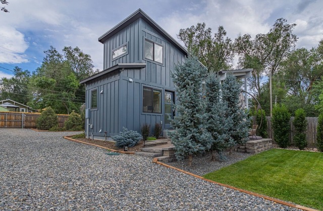 Modern Cottage Vibe -- Springs Retreat + Hot Tub