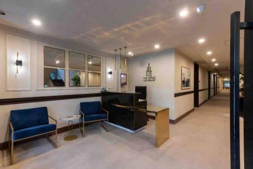 Modern Cozy Apartment in Central Lahore
