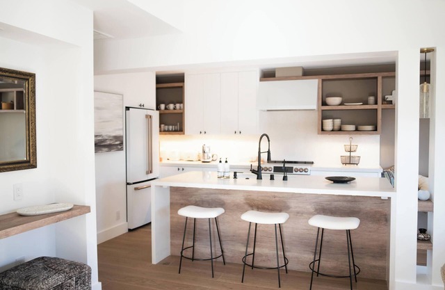 Modern Downtown Sonoma Condo with deck and pool. 30-day minimum stay required.