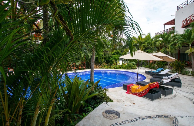 Condominio moderno y elegante en Paradise, a pocos pasos de la playa, piscina comunitaria
