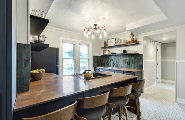 Apartamento moderno, totalmente equipado y recientemente renovado en el centro del noreste de Minneapolis