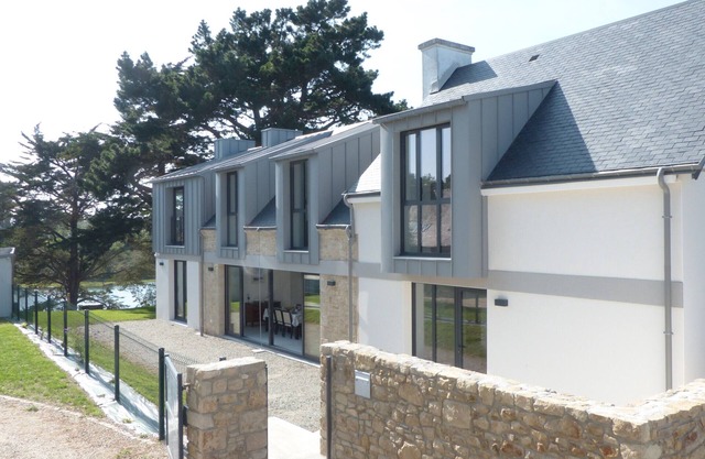 Modern Home facing the sea