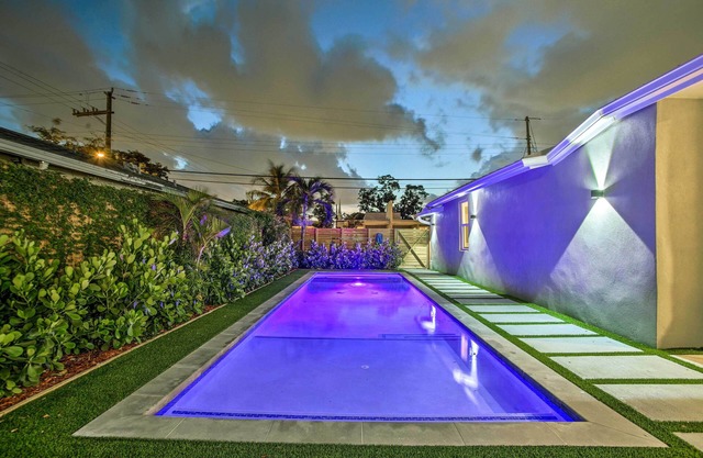 Casa de Fort Lauderdale remodelada recientemente con piscina semi-Pvt