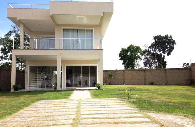 CASA MODERNA - DUERMEN 16 - 3 DORMITORIOS - 3 BAÑOS - 2 SALONES - 3 BALCONES