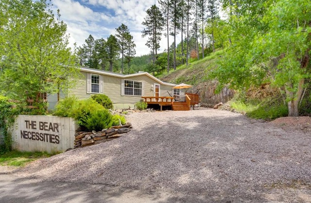 Modern Keystone Home 4 Mi to Mount Rushmore!