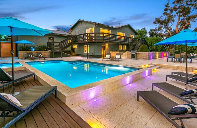 Modern Lux Pool Resort in Heart of SD