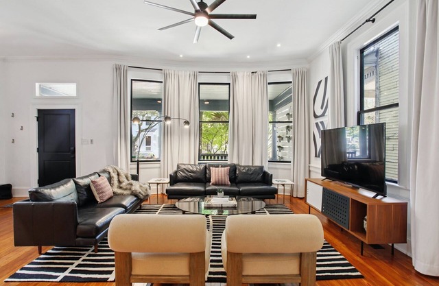 Modern Luxe Sophistication, Near Forsyth