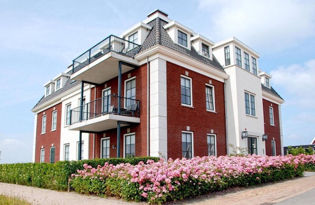 Modern, luxurious and holiday apartment with sauna, 2 bathrooms and 2 bedrooms