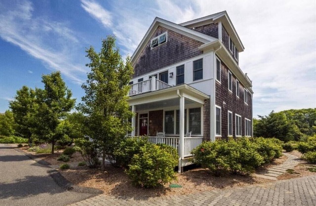 Modern Luxury In Provincetown With Amenities Galor - quiet location - +Hot Tub