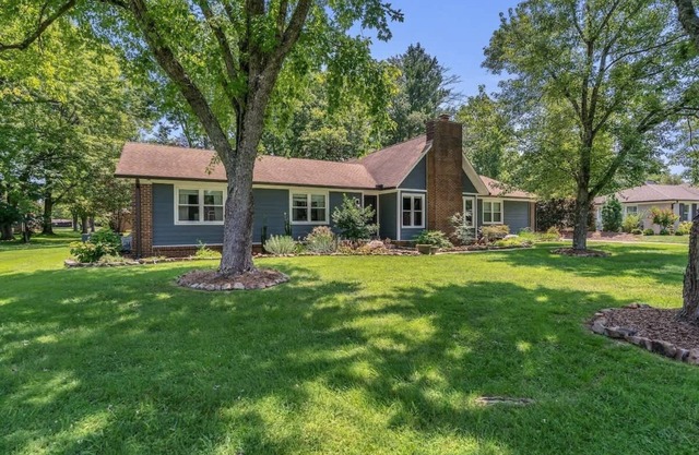 Modern Murfreesboro Retreat ,Sleeps 7