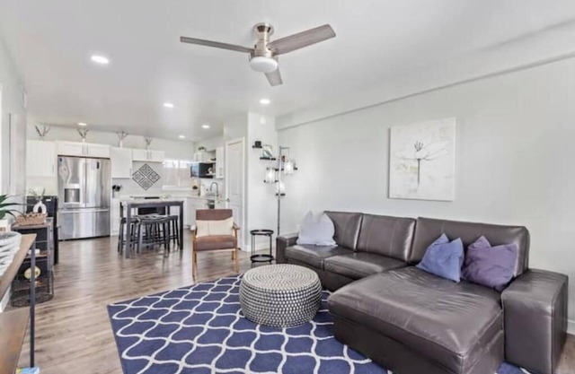 Modern PHX Condo Near Light Rail