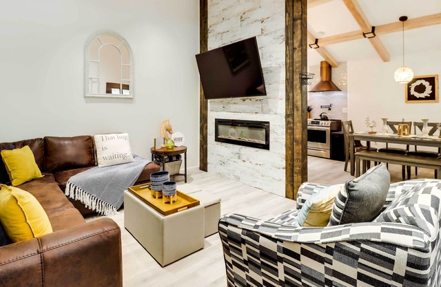 Modern Pocono Summit Retreat w/ Deck & Fire Pit!