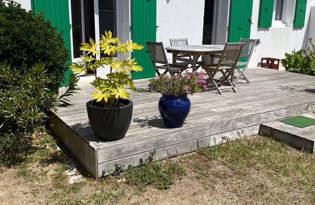 Casa reformada cerca del centro, playas y mercado