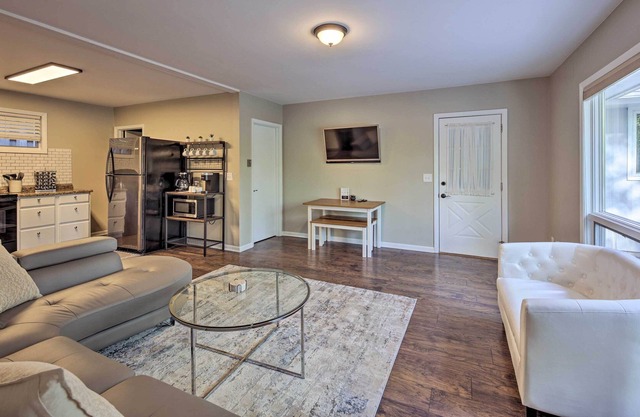 Modern Sister Bay Condo < 1 Mile to Beach!