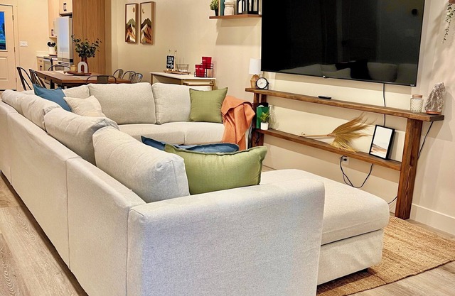 Modern Suite-Luxe King Bed-Soda Bar & 85” Smart TV