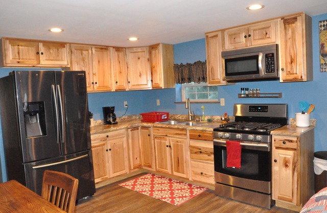 "Modern Yet Yet Country" Barn Apt en 10 acres cerca de atracciones